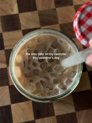 salted date french vanilla latte 💌☕️ refined-sugar free!  date milk: blend 4 softened dates, milk, cinnamon, and a pinch of salt  strain over ice, then add espresso + nutpods unsweetened french vanilla creamer  xoxo!! #datelatte #ValentinesDay #nutpods 
