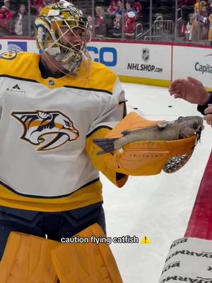 Juice def got an lol out of this one 🐟🤣 #NHL #preds 