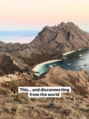 Why waste your dream trip being present in the destination, when you can have super reliable internet and FaceTime your friends the whole time 😂 Simify will keep you connected in 150+ countries, with fast and reliable internet.  @Simify is giving my community 15% off your next Simify plan by using my discount code: HBR15  . . . #traveltips #traveltime #simify #ad