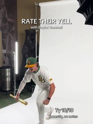 Volume up at your own risk.🔊  Who won? Be honest 👀 @Baylor Baseball #SicEm 