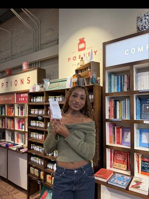 Solo Side Quests Ep 1.💗  Location 📍 Poetry Pharmacy Oxford Street.  If this is the year you start doing more things by yourself and you want solo date inspo or some encouragement, this series is for you! ☺️