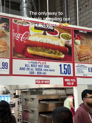 @Costco Wholesale here for a good time, and hopefully a long time 👀🤝 #costco#hotdog#ketchup 