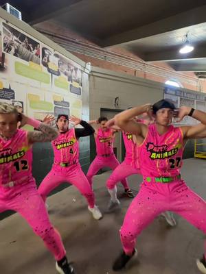 Guess who’s back😎🎉 @Noah Fisher @Jake Lialios @brethelton10 @Riyan Rodriguez #dance #bananaball #pink 