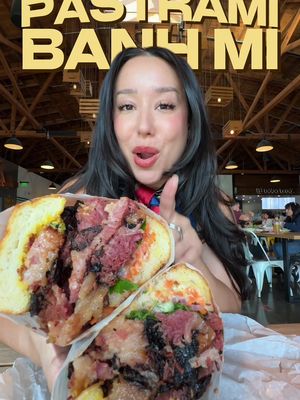 trying pastrami banh mi! #banhmi #pastrami #bbq #vietfood #foodreview 