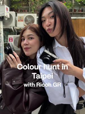 had so much fun doing this #colorhunt 