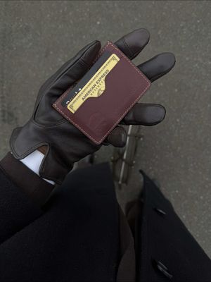 Never to late to chase your goals 😮‍💨 Cardholder by my company @casafarniente  #motivation #classy #gentlemanstyle #luxurylifestyle 