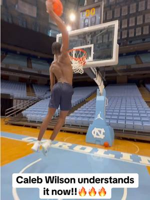 6’10” Caleb Wilson is locked in! He He’s determined to be GREAT!💪🏾 #UNC #Basketball #Iunderstanditnow ( foot on-line for training purposes ) 