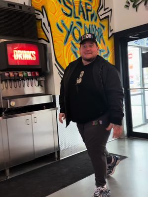 Super Bowl pregame 🤣 @Dave’s Hot Chicken 