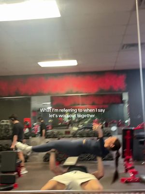 If my man  can’t bench press me then I don’t want it🙂‍↔️  #fyp #gymcouples #couplestiktok #GymTok #couplesworkout 