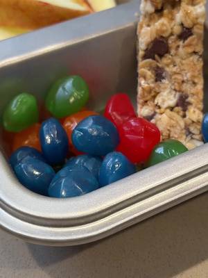 $10 to Build the Ultimate School Lunch w/ @EthanTylerSmith 