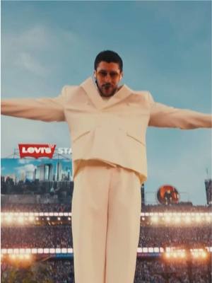 UNREAL 😂 #nfl #SuperBowl #badbunny #applemusichalftime @Bad Bunny 