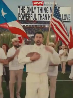 Before closing out the show with DTMF, @Bad Bunny gave a shoutout to every country in North, South and Latin America through a showcase of flags held by his dancers #badbunny #SuperBowl 