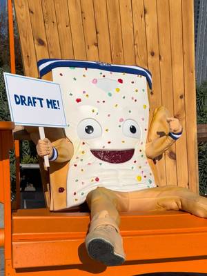 partying with the pros was fun, but Protein Slammin’ Strawberry isn’t stopping there. the journey to go pro continues. #poptarts #poptartsprotein #sanfrancisco #goingpro #sitheparty @SI_Experiences @gronk 