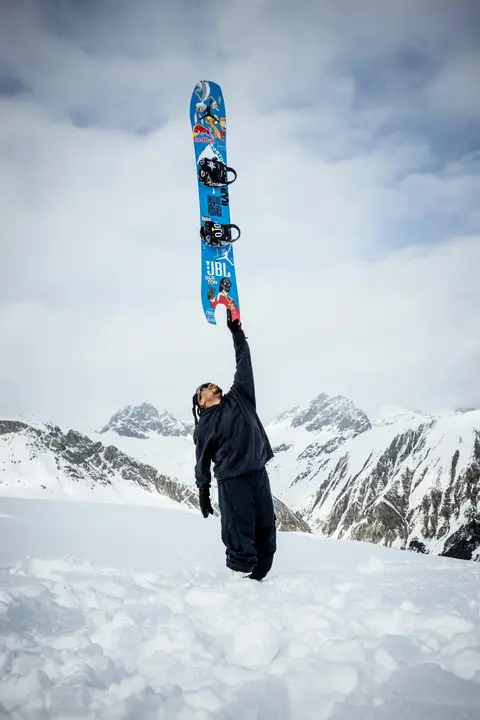 Cooking up something with @Burton Snowboards @Looney Tunes, and @Snoop Dogg