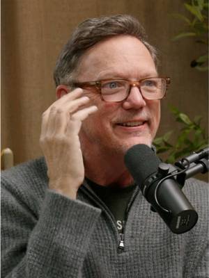 Incredible. This is incredible. Matthew Lillard on how he found, and has maintained, the voice of Shaggy for almost 25-years. He began with the character, in live action, back in 2002 and continues to do the voice work to this day. 🎙️Clip from my “On Film…With Kevin McCarthy” podcast. Links in my bio for YouTube, Apple Podcasts and Spotify. #matthewlillard #s#scoobydoos#shaggyvoicework #movies 