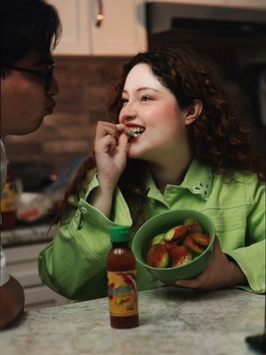 Siempre es un gran momento para mejorar tus snacks con Salsa Valentina 🌶️. #SalsaValentina #Valentina #fypシ #FoodTok #foodietok #delicious #foodblogger #viral #fyp #FoodLover #tasty