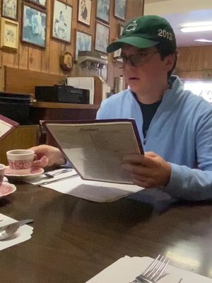 Old Guy Vibe at the Diner. (Remastered) @willydviral  