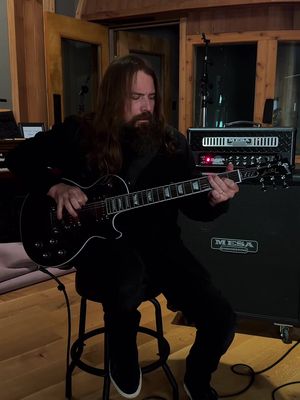 The Mark Morton Les Paul Modern Quilt, demoed by the Lamb of God legend himself 🤘🔥 #gibson #markmorton #lambofgod #gibsonguitars