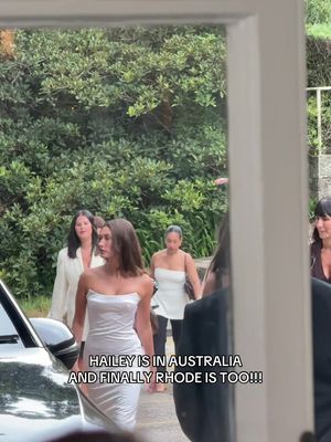 Hailey is in Australia and finally Rhode is too! .#meccabeauty #rhode #haileybieber 