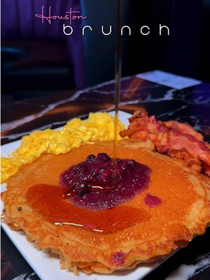 Konami bar & Grill // address at the end of video  I checked out this place for brunch in Houston and this Houston restaurant did not disappoint! I will definitely be back!  #houstonrestaurants #houstonbrunch #htxfoodie #htx #houston 