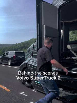 Sometimes the best seats are behind the scenes. 😃 #VolvoTrucks #VolvoSuperTruck2 #VolvoTrucksMoment