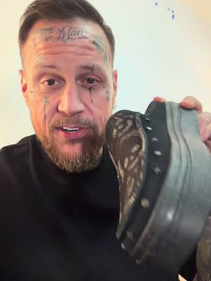 JELLY ROLL IS BACK…and just in time for Valentines Day. Shop the @Jelly Roll Austin Lifts now 🖤🤭👟🩷 #heydudeshoes #ValentinesDay #jellyroll 