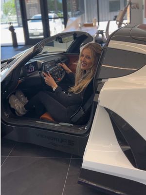@Lindsay Brewer ‘s first time in the @HennesseyPerformance Venom F5 🔥 
