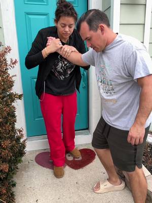 Helping my wife baby step to recovery #mommymakeover#husbandwife#parenthood