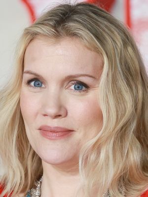 Sean makes the case that Emerald Fennell is a “music video director” and compares her to another deeply stylistic filmmaker  #WutheringHeights #EmeraldFennell