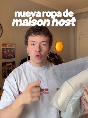 nueva ropa de maison host! ¿que os parece? pronto subo fits 🙂‍↕️🫵