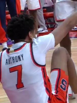 Kiyan in flow state 😵‍💫 @K I Y🥱 #cuse #syracuse #orange #basketball 