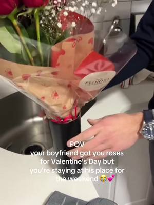 Gotta find a place for it 😭 (🎥:@maria baldini) #ValentinesDay 