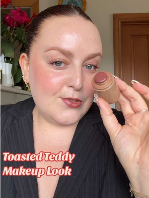 A @rhode skin toasted Teddy look for fair skin 🩷 @makeupforever hd hydra glow in 1N02 Rhode pocket blush in toasted teddy @Benefit Cosmetics bad gal bang mascara  Rhode peptide lip shape in lean & peptide lip treatment in espresso  #rhodepocketblush #rhodetoastedteddy #blonzer #simplemakeup #makeuptutorial 