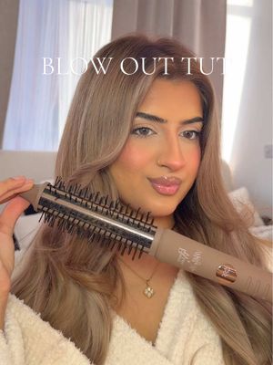 No because this hot brush is a MUST😩🤎 @Beauty Works #hotbrush #blowout #hairtok #hairtutorials 