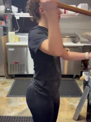 Pizza girl isn’t playing Sunday sizzle. Thin is in baby on at Ian and Kye’s Pizza 🍕 #pizza #girl #fyp #food #fitness 