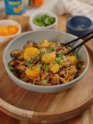 Bright, balanced, and ready in minutes! 🍜🍊 We’re letting the mandarin oranges be the star of the show! ✨ Comment “🍊” if you’re trying this. #MandarinFresh #EverydayCitrus #RecipeDrop