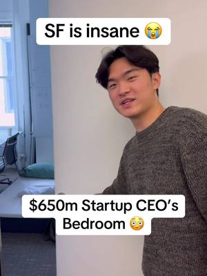 Bedroom of a $650m CEO 😭