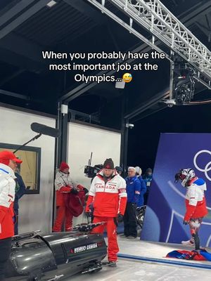 Signed up to be a Brakeman, ended up as a Bagman. 😃 Good ol Monobob day! . . #bobsleigh #winterolympics #mico #milanocortina2026 