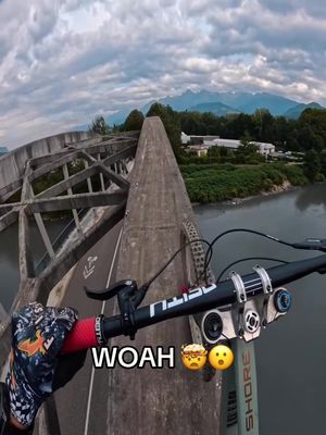 Was so scared watching this. 😳😱 (@Felipe Vergara) #bike #stunt #stunts #cycling #extremesports 
