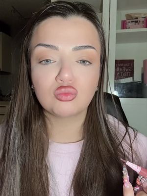 GRWM 💄✨ ومن بعد مشينا نتقدّاو ف Coop 🇨🇭🛒 وريّتكم الثمن ديال كلشي بالفرنك (CHF) و بالدرهم (MAD) 💸🔥 📌 فين ساكنين؟ شحال كتصرفو على التقدية ف الشهر؟ كتبولي الدولة + المدينة + الثمن ف الكومنتات 🌍📝 بغيت ندير مقارنة بين الدول كاملين 😈😂🔥 #grwm #Vlog #groceryhaul #switzerland #geneva      