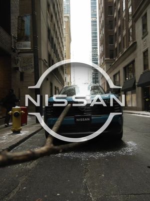 Our  snowman’s winter test☃️: snowball attack❄️😂 KICKS handles it all. #NissanKICKS #ConquerAllConditions   L’épreuve hivernale de notre bonhomme de neige☃️ : une bataille de boules de neige.❄️ 😂 Le KICKS relève le défi. #MaîtrisezToutesLesConditions