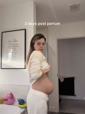 How I’ve spent the last 6 weeks 🤱 ✅👉🏼🤱Recovering, relaxing and rebuilding. ❌ NOT dieting, in the gym or restricting  The first 6 weeks of post partum are so special and honestly I spent the first 2 weeks at home, in a newborn & expanded family bubble being part of the couch. And that is how it should be (if you want it to be).  📕I followed a gentle RECOVERY programme that I put together for myself to REBUILD and strengthen my core. This was not with a weight loss or bounce back intention but to support the bodys natural shrinking process.  🙋🏼‍♀️REMEMBER ; every body is different, every pregnancy is different, every post partum is different. We all have different genetics, lifestyles and backgrounds, never compare your journey ❤️👏🏻 This is my second pregnancy so I knew the importance or rebuilding my core before attempting any return to the gym and that is why I built my new 6 week core recovery programme and I want to share it with you girls who may need it! That includes post partum women from any stage of life, you could have given brith last week, last month or 5 years ago .. if your core is weak this is for you!  👉🏼Rebuild strength, trust and connection with your body — starting at the core — so you can move forward with confidence, not fear. 🥞Complete with nutritional guidance, meal plans to support breastfeeding, recovery and beyond plus follow along content and more .. this guide is not to be missed by any mum.  ✅👉🏼🤱PRE REGISTER TODAY (link in stories) to get early access, save £10 ahead of the official launch on MONDAY 23rd February. This is a ONE OFF product, no membership, no subscription. Purchase once, keep forever. #postpartum #coreworkout #postpartumtransformation #corerecovery 