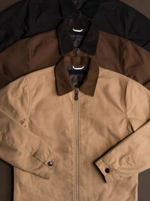 Waxed canvas just got an upgrade! 📈 Meet the Ranger Jacket! A hardwearing outer layer built for cold days and whatever gets thrown at you. Made from heavyweight 14 oz. Dry-wax canvas, by Halley Stevensons (160+ years of waxed cotton innovation in Scotland), it’s wind-resistant, weatherproof, and designed to age with character. The wool-blend blanket lining adds the perfect touch of warmth without bulk, while the corduroy collar, flannel-lined hand pockets, and internal storage make it easy to wear in any season for any occasion. Available in Coyote, Black, and Khaki. 🏆 #ThursdayBoots #waxedcanvas 