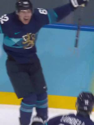 The defending gold medalists punch their ticket to the #WinterOlympics semifinal on an ELECTRIC closer. ⚡