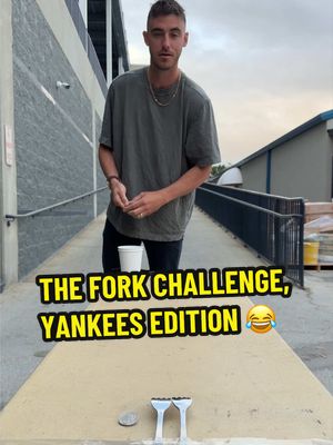 Fork challenge, Yankees edition 😂 #yankees #games #qotd #springtraining #forkchallenge 