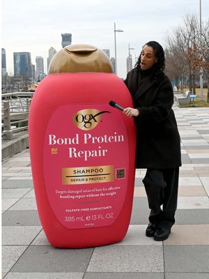 We had to strip down for this one. 😏​ No label, no hints. @Cyrus reveals if people really know we’re behind the iconic shampoo bottle. ​ Would you have guessed right? #OGXHairsplaining
