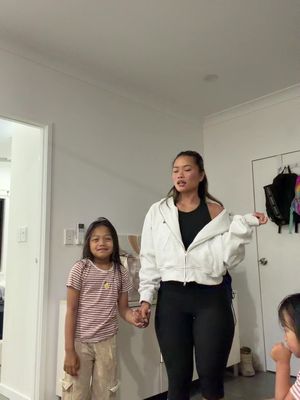 Am I just getting shorter or Zamira’s getting taller?? 🫩