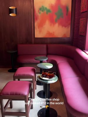 This NYC coffee shop just ranked # 12 in the world ☕️ It’s one of only nine U.S. cafés to make the World’s 100 Best Coffee Shops list this year, and the only one from NYC. Cool space, serious coffee. They focus on rare micro-lot beans sourced directly from family farms in Panama, including Geisha varietals, with a rotating menu. ☕️ Espresso from $4.50 🫖 Filter pours $6–18 (Geisha at the top end) 📍 Arcane Estate Coffee . #nyccoffee #coffee #newyork #nyctiktok #nyctravel 
