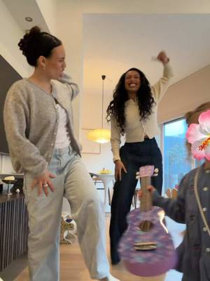 We zijn niks anders dan mimi’s cheerleaders 💅🏽📣👯‍♀️@Yasmin ⋆𐙚₊˚⊹♡ #fyp #moedersoptiktok 