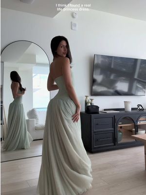 Can’t get over this dress @White Fox Boutique use discount code PAULINATIKTOK at checkout! 👑#whitefoxpartner #maxidress #weddingguestdress #ootdinspo #dresses 